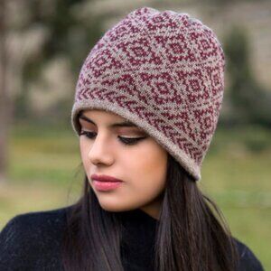 Classic Alpaca reversible toque, NWT